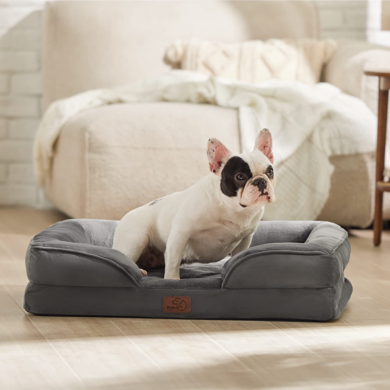 Bedsure waterproof removable cover makes cleaning routine quick and simple.