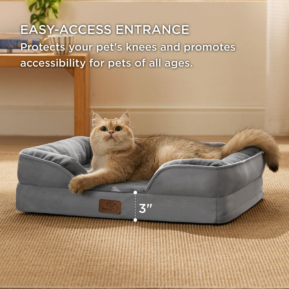 Bedsure soft-flannel fabric texture conveys cozy, velvety feel for pets.