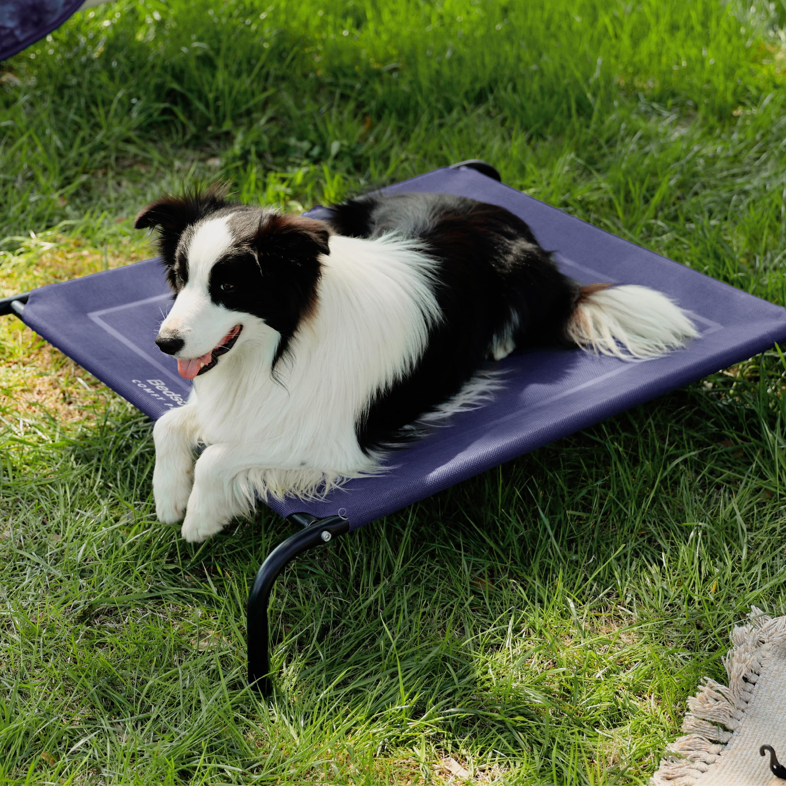 Bedsure teslin-mesh provides durable support against scratching.