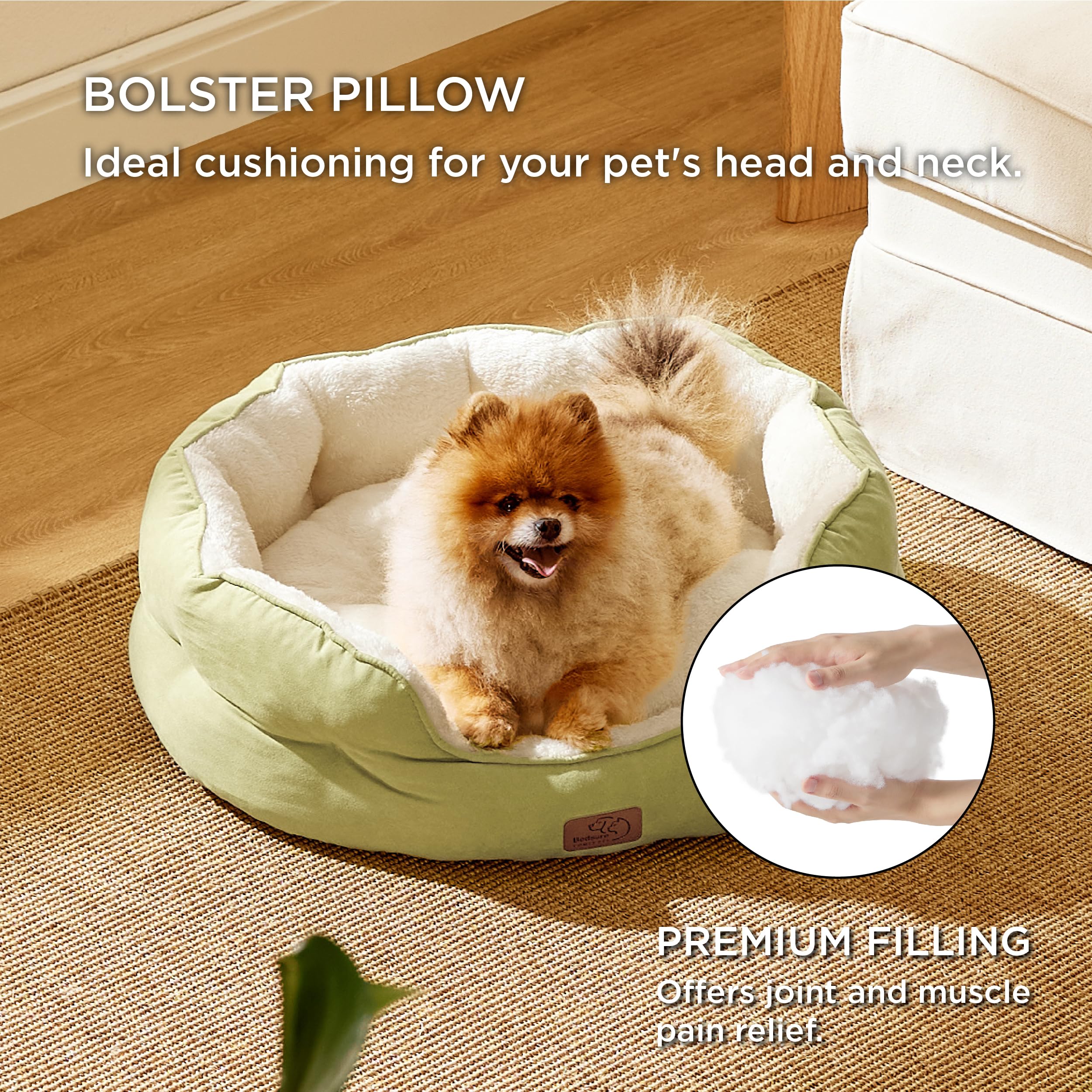 Bedsure slip-resistant bottom pet bed close-up shows stable placement on floors.