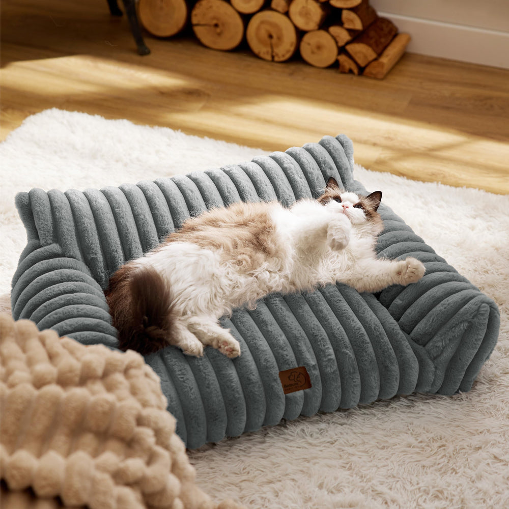 Bedsure warm grey cozy scene highlights interior-friendly pet comfort.