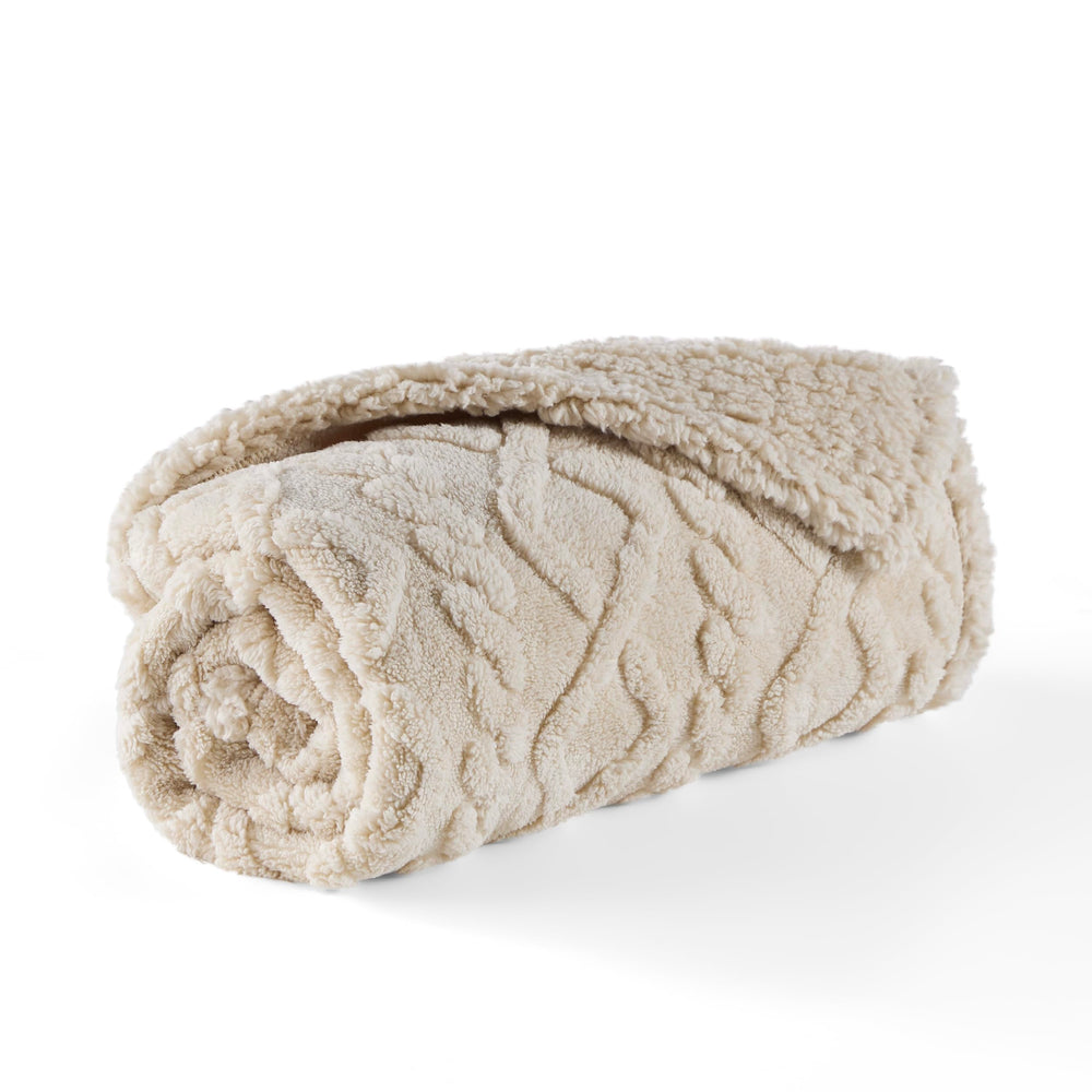 Bedsure couch protection with cream waterproof blanket reduces hair transfer