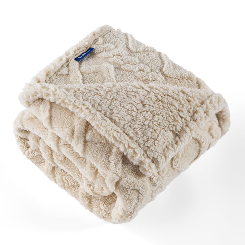 Bedsure cream blanket ready for machine wash and quick care