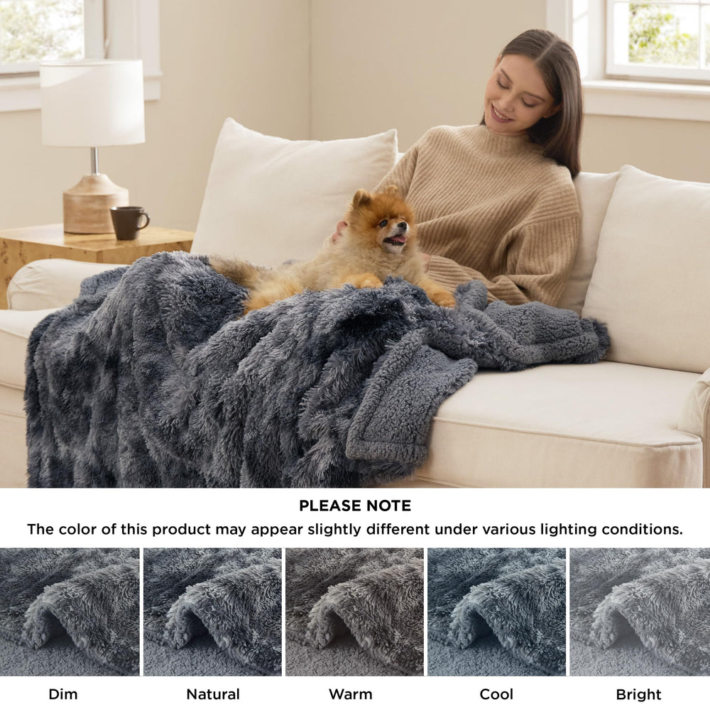 Bedsure waterproof inner lining diagram emphasizes leakproof protection during spills.