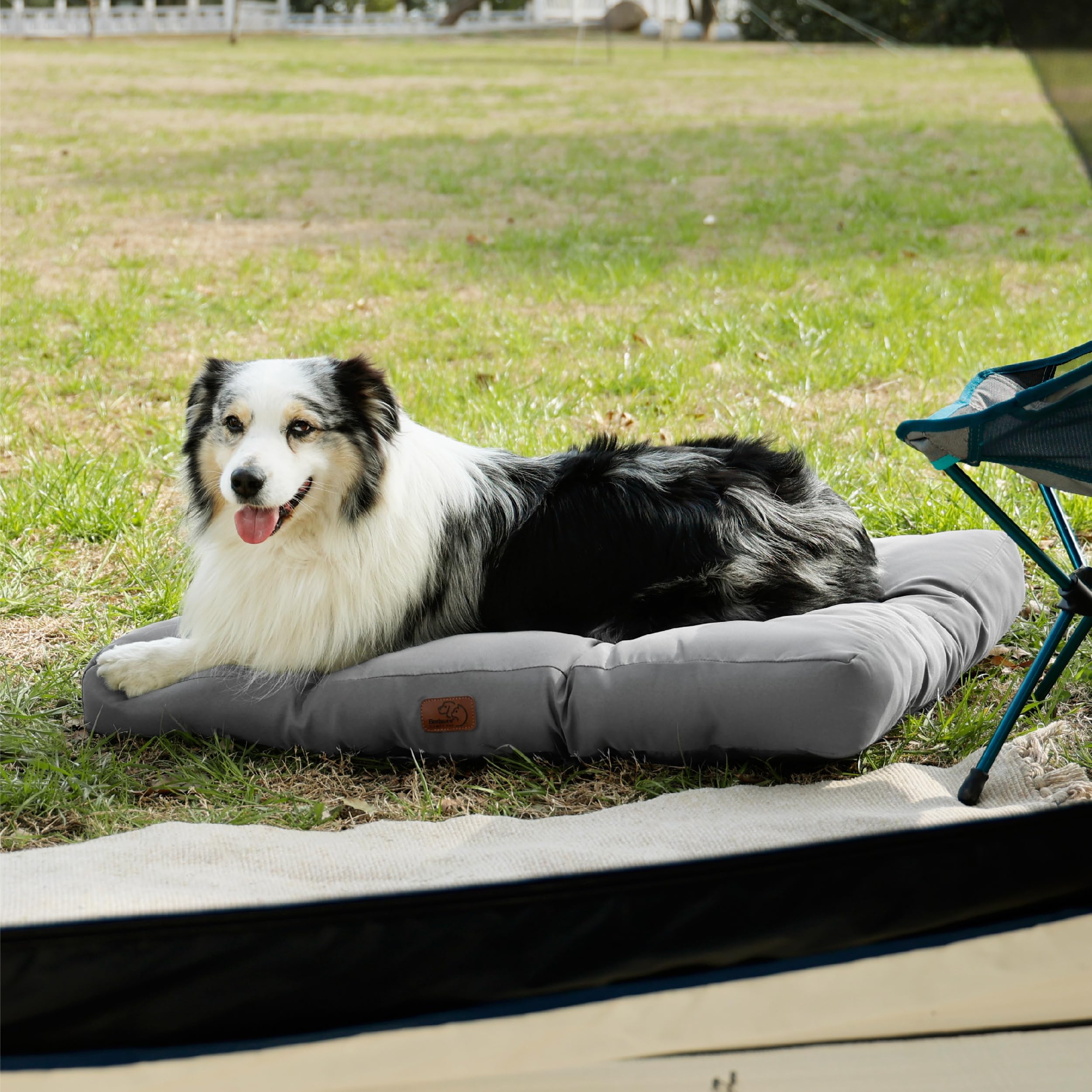 Bedsure range of sizes fits breeds from Chihuahua to Great Dane.