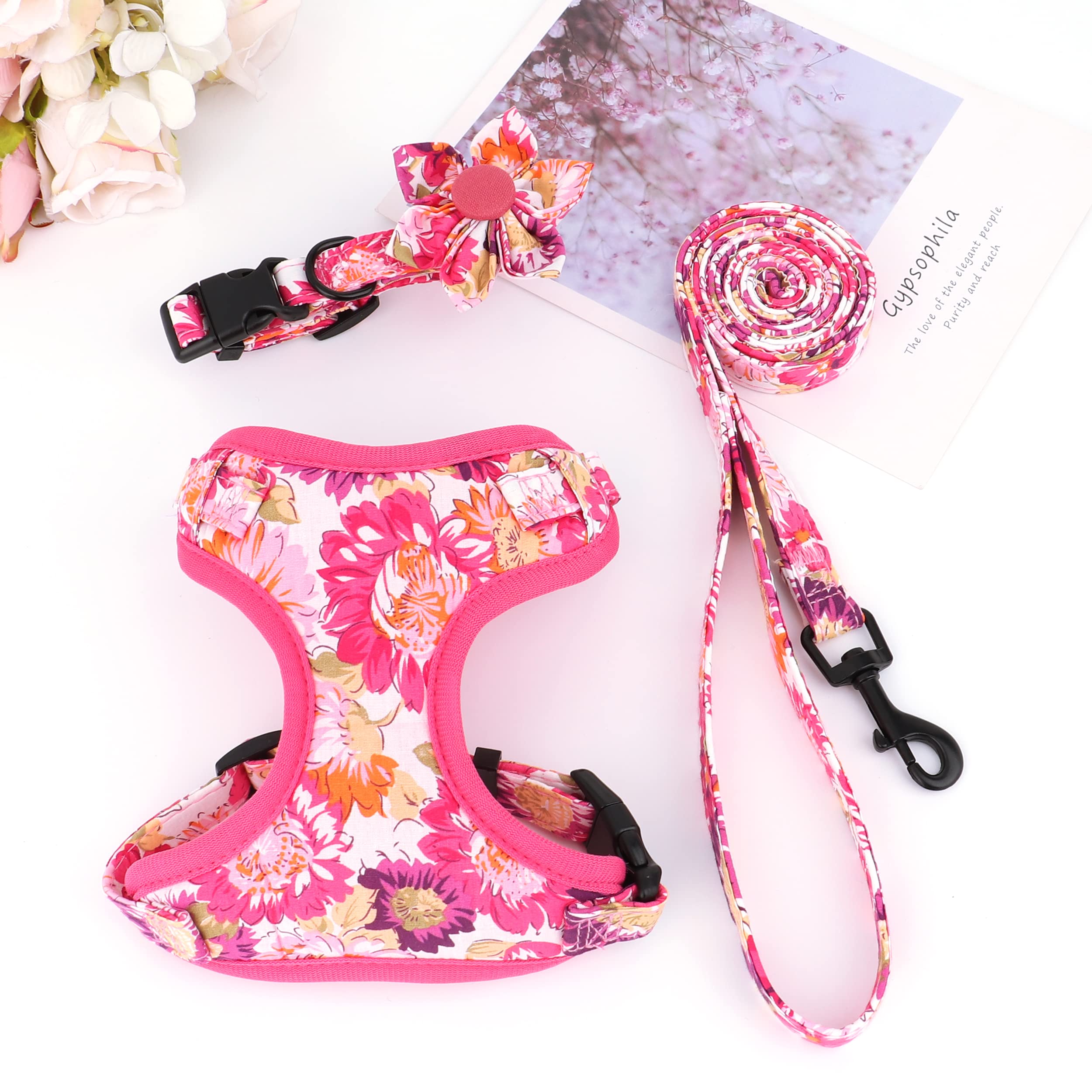 Beirui removable-flower-collar-strap-closeup—elastic flower attachment enables quick styling changes.