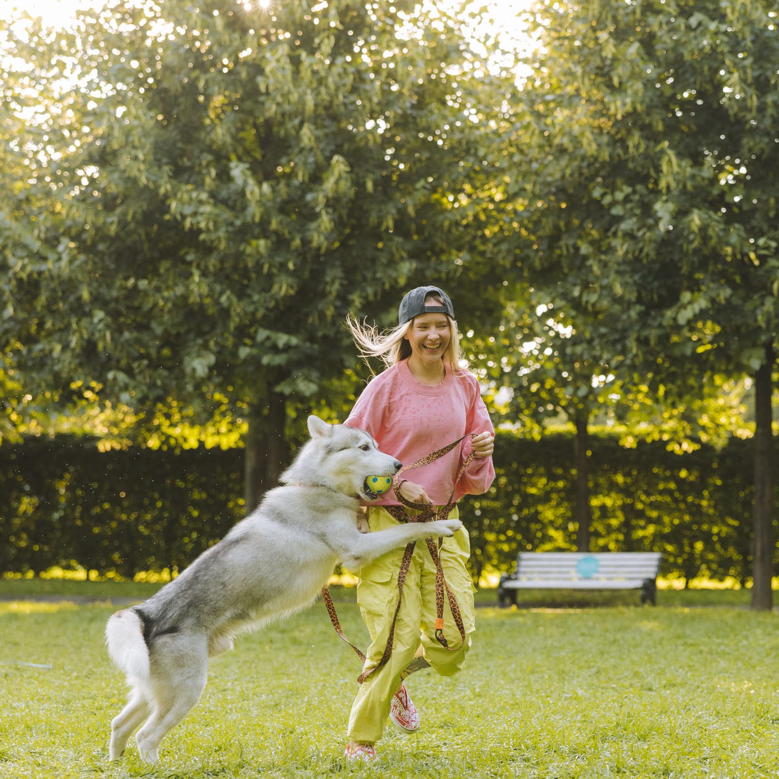 BESTHLS natural rubber and felt materials ensure safe, non-toxic play.