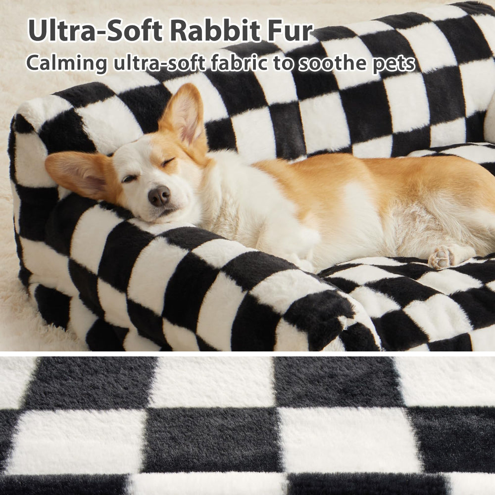 BFPETHOME checkered fabric detail showcases stylish comfort for pets.
