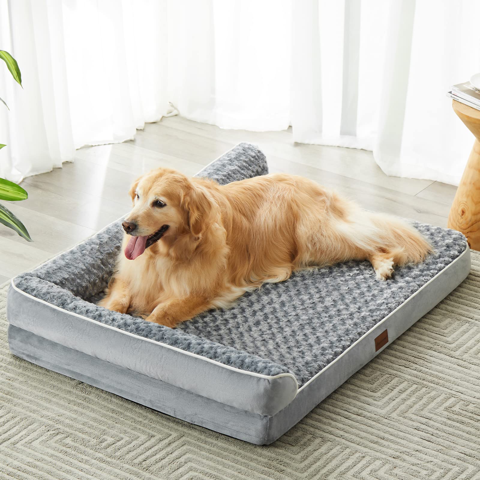 BFPETHOME 30x20x6.5 inch bed size fits large dogs.