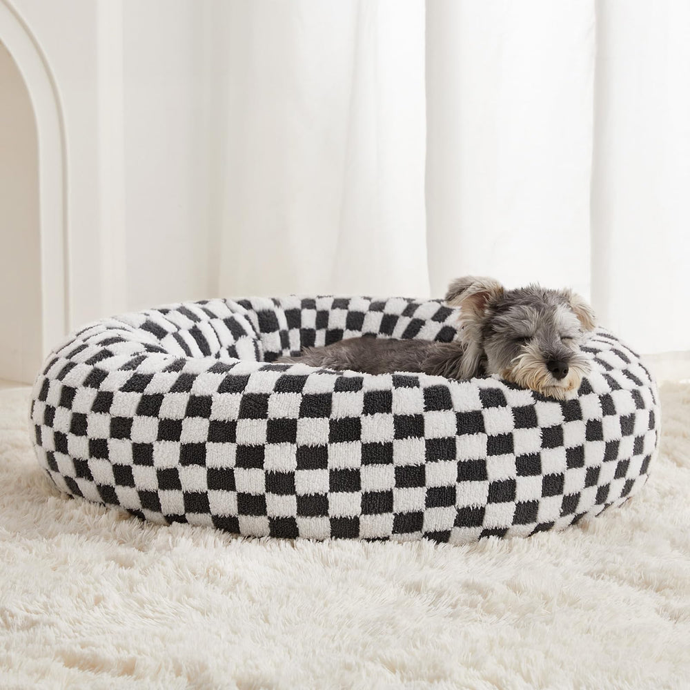 BFPETHOME Donut Dog Bed close-up showing plush fabric for cozy naps.