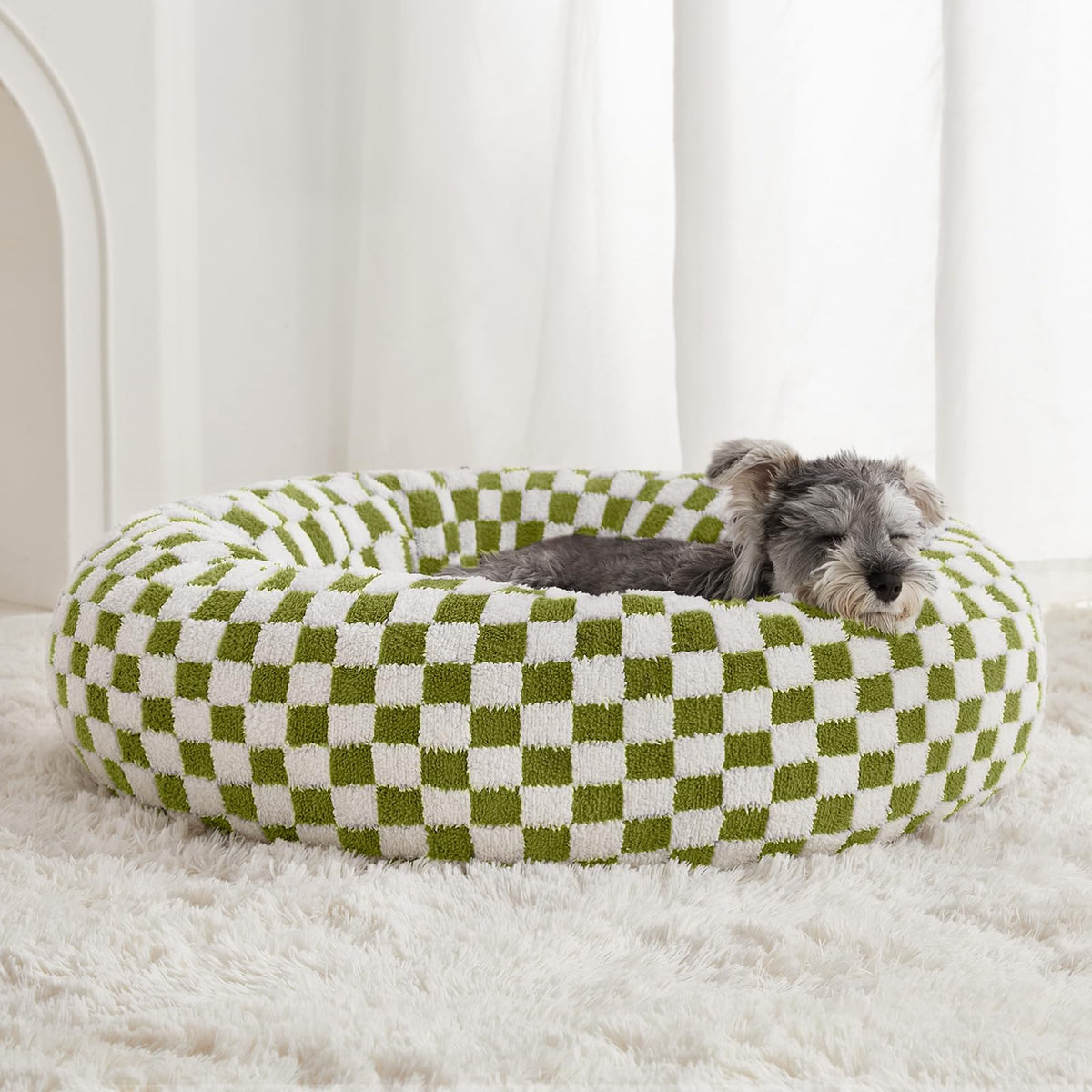 BFPETHOME donut dog bed front view in green for cozy lounging
