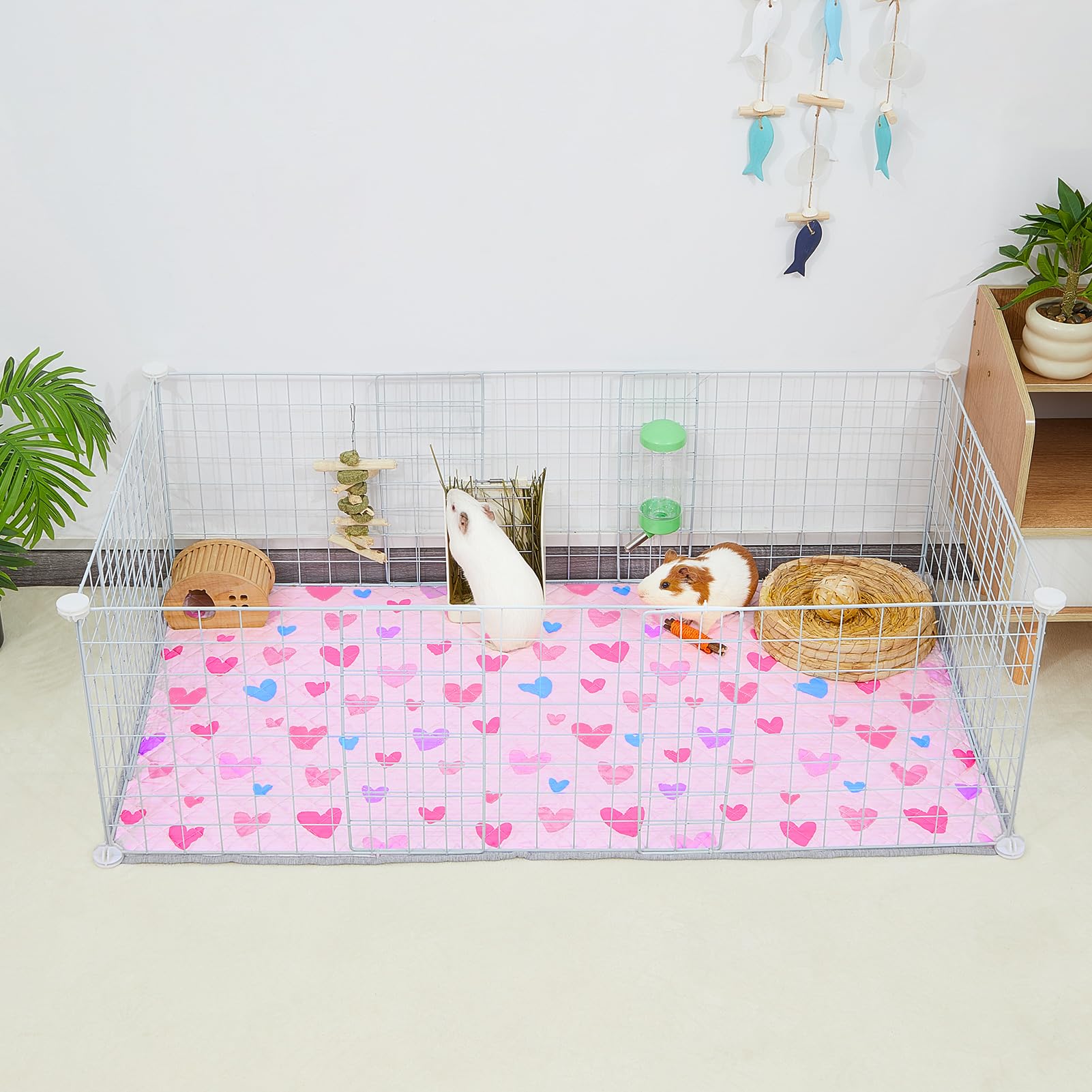Bienbee guinea pig bedding soft-milk-silk provides cozy sleeping space.