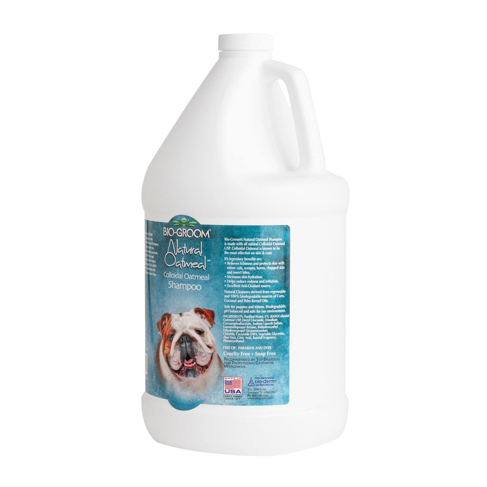 Bio-groom Oatmeal Dog Shampoo label highlights cruelty-free, USA-made formulation.