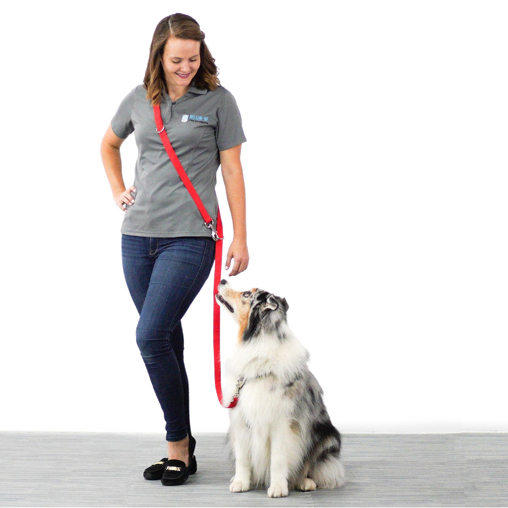 Blue-9 Lead durable washable nylon construction withstands daily wear and wet conditions.