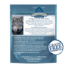 Blue Buffalo Wilderness Trail Toppers close-up shows real chicken bites in gravy for wolf-inspired flavor.