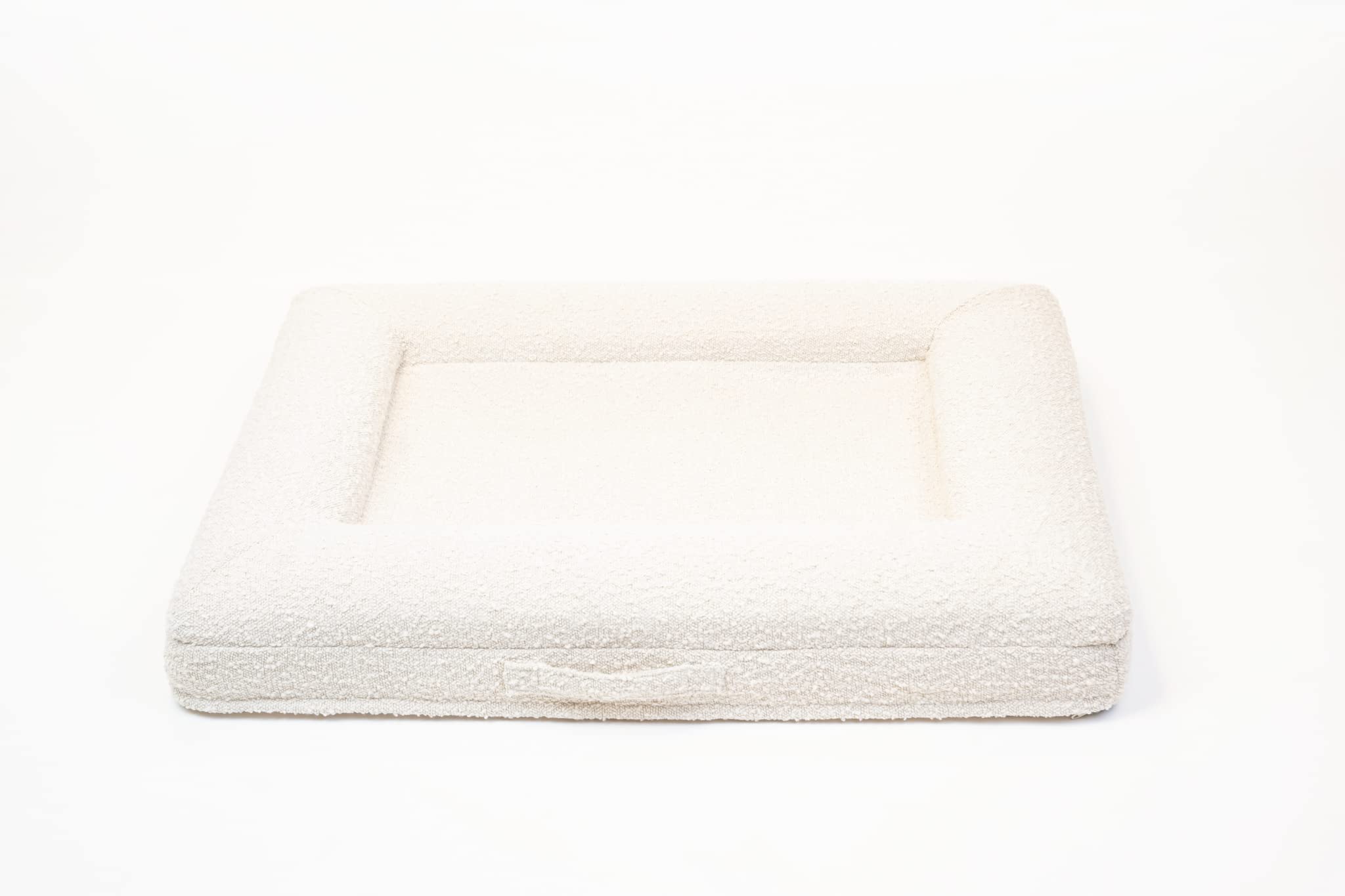 Bluewater Dog machine-washable cover simplifies post-play cleanup