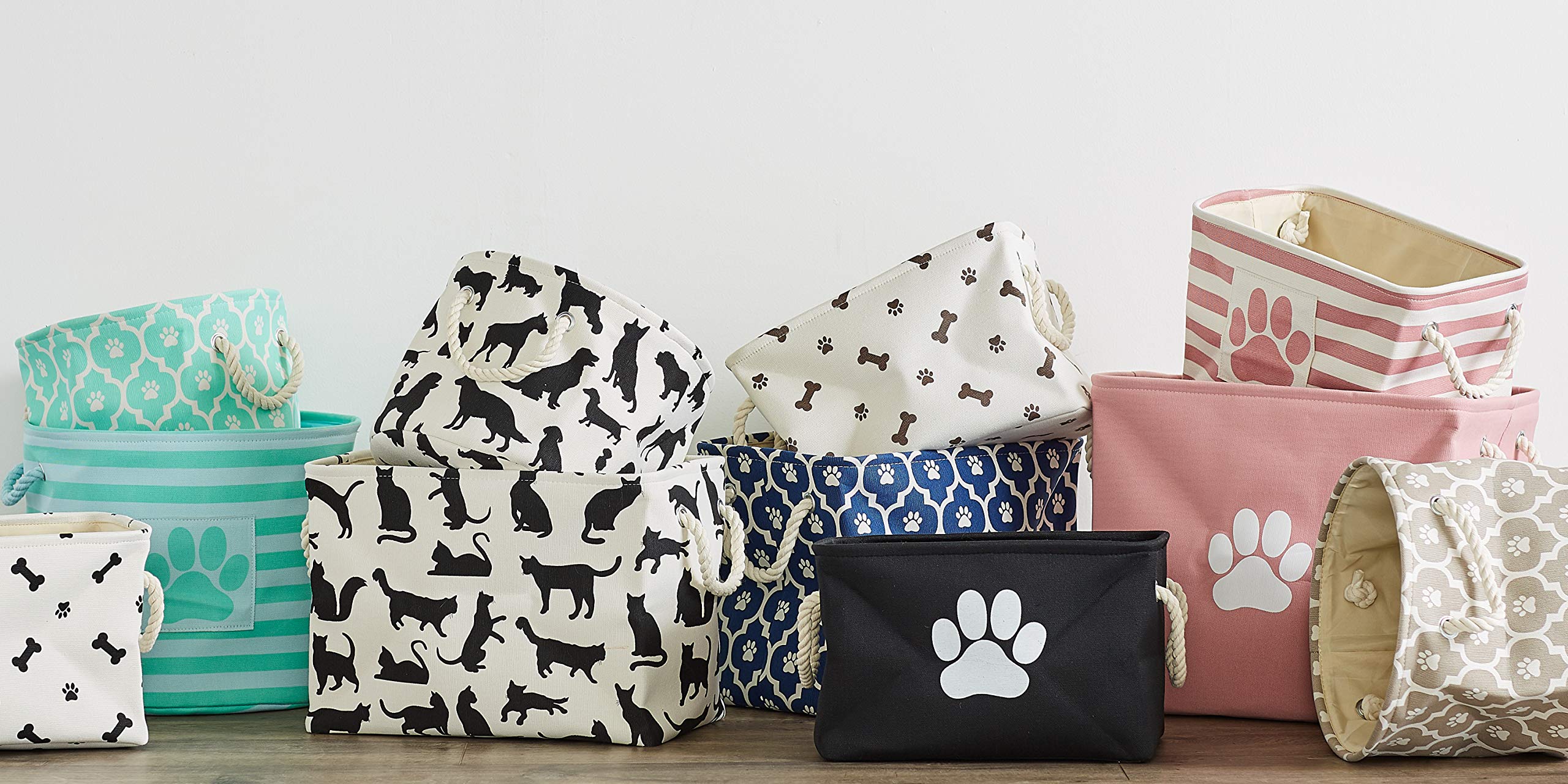 Bone Dry 6192 nautical blue bin complements modern pet spaces