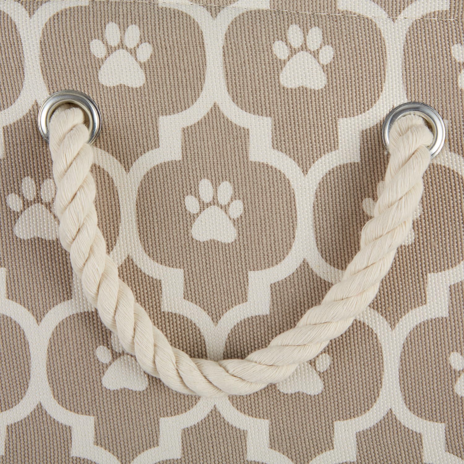 Bone Dry 6192 pet treats and toys neatly stored in lattice paw print bin