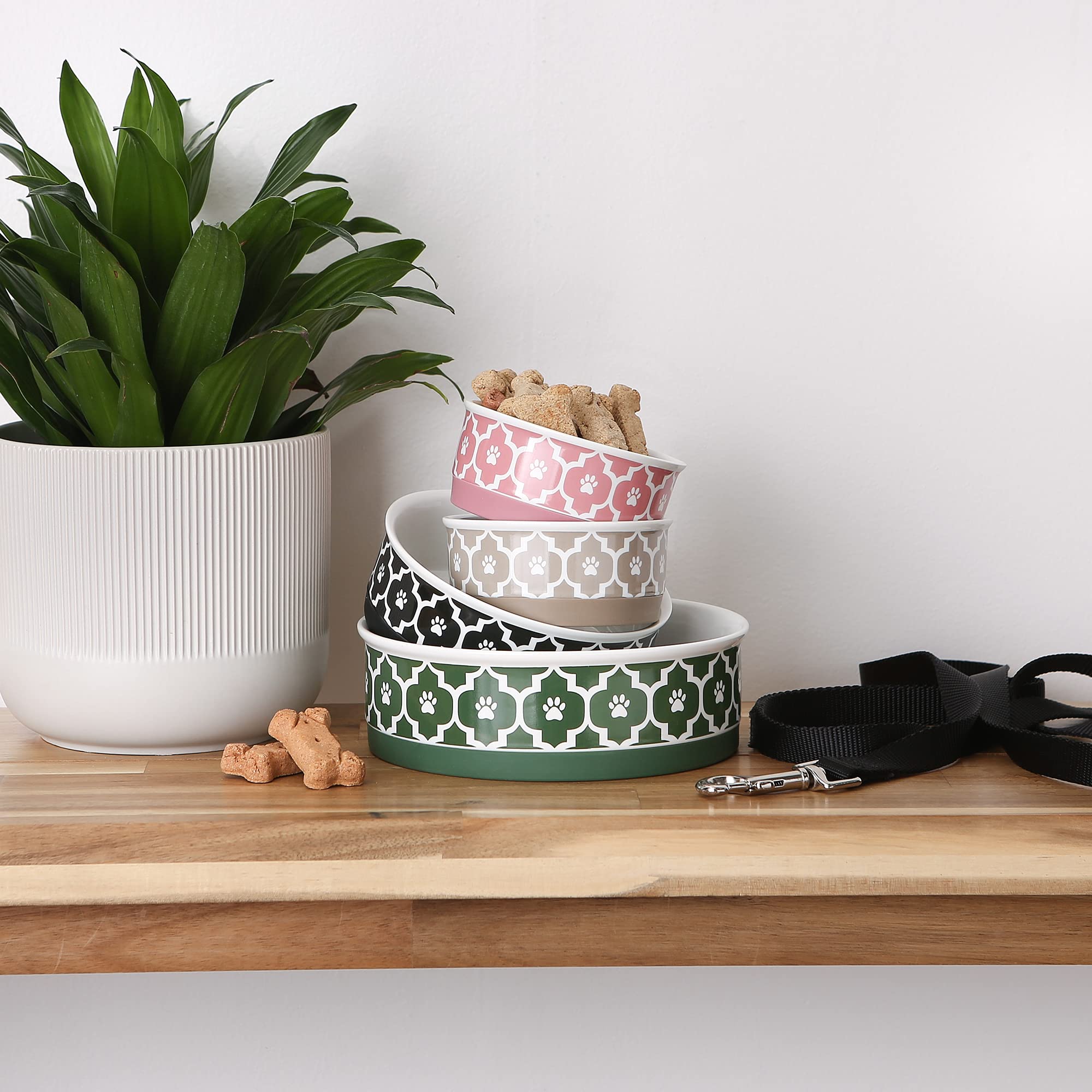Bone Dry lattice bowl closeup glaze detail highlighting craftsmanship in black