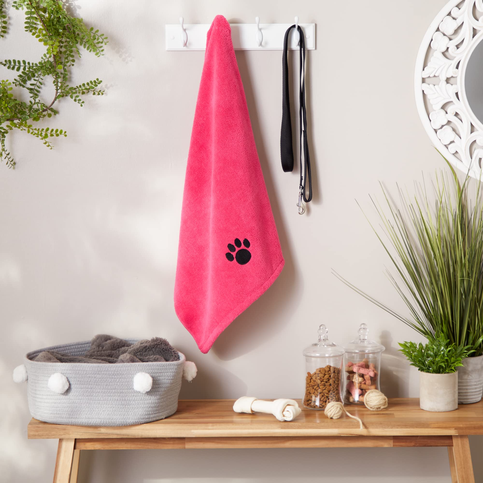 Bone Dry x-large towel drying a pet during grooming, keeping fur tidy