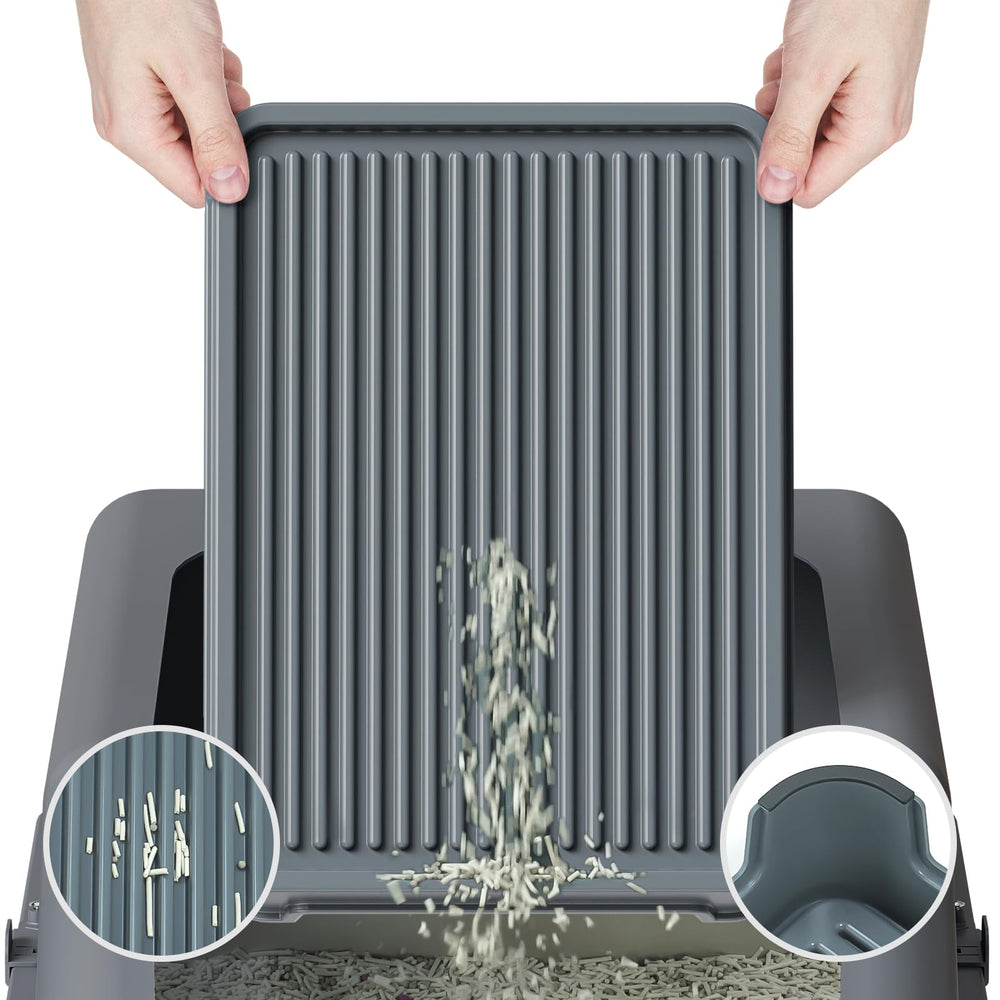 Booche litter mat filter-function closeup shows deep channels that trap litter and debris.