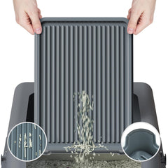 Booche litter mat filter-function closeup shows deep channels that trap litter and debris.