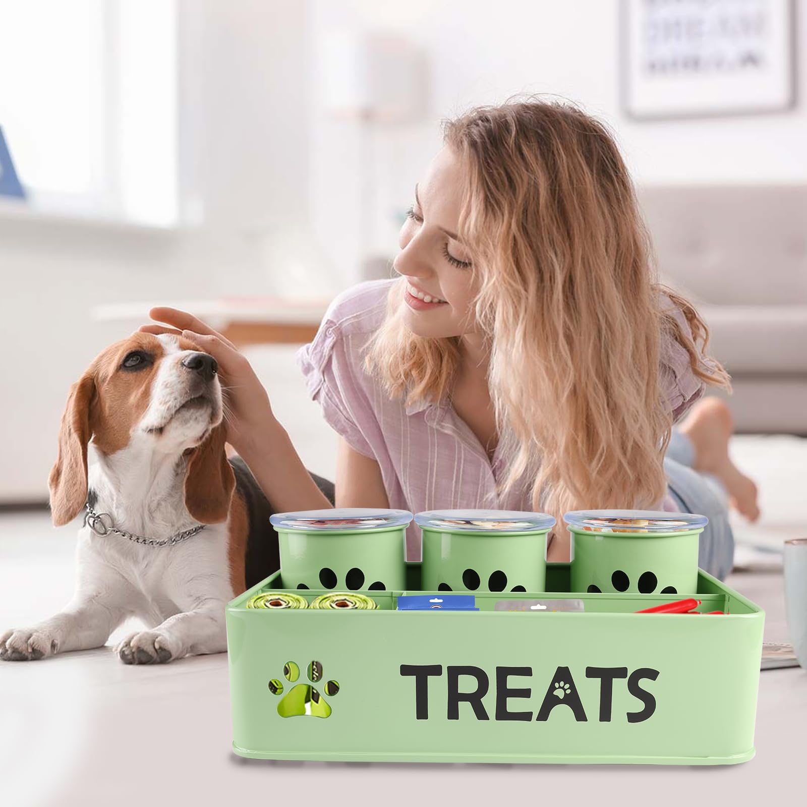 Brabtod paw-print design accent on lid for pet-friendly appeal.