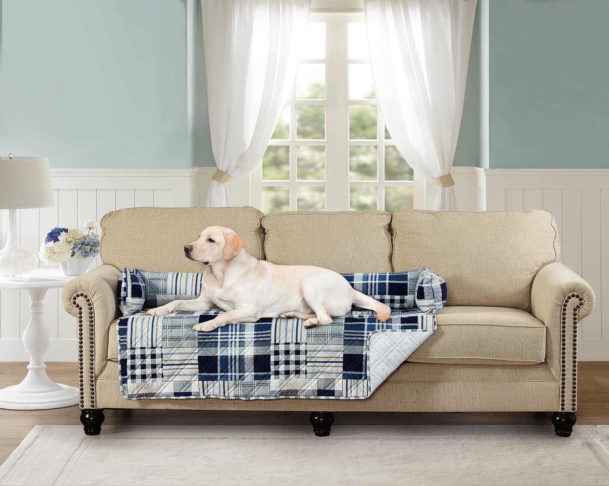 Brilliant Sunshine quilted dog bed soft-fill for cozy naps and lounging