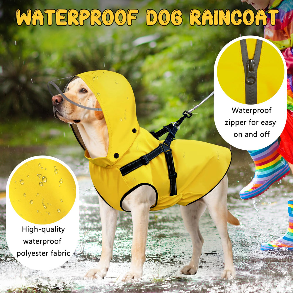 Bsemax dog raincoat yellow L reflective-brim shot emphasizes nighttime visibility.