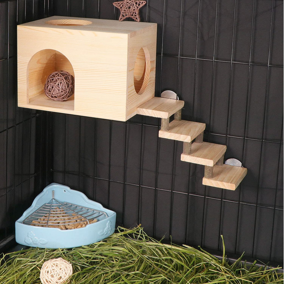 C-LIGHT Pet Chinchilla Hut side view highlights natural timber and secure space.