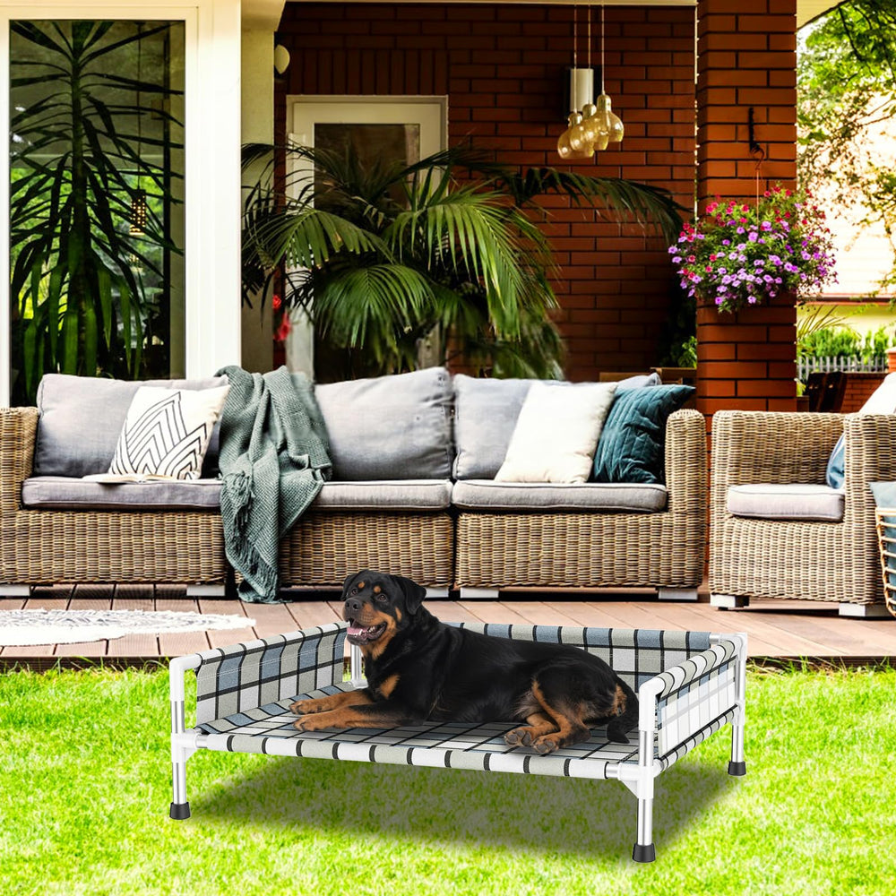 Caghash multi-size range fits large breeds for outdoor lounging.