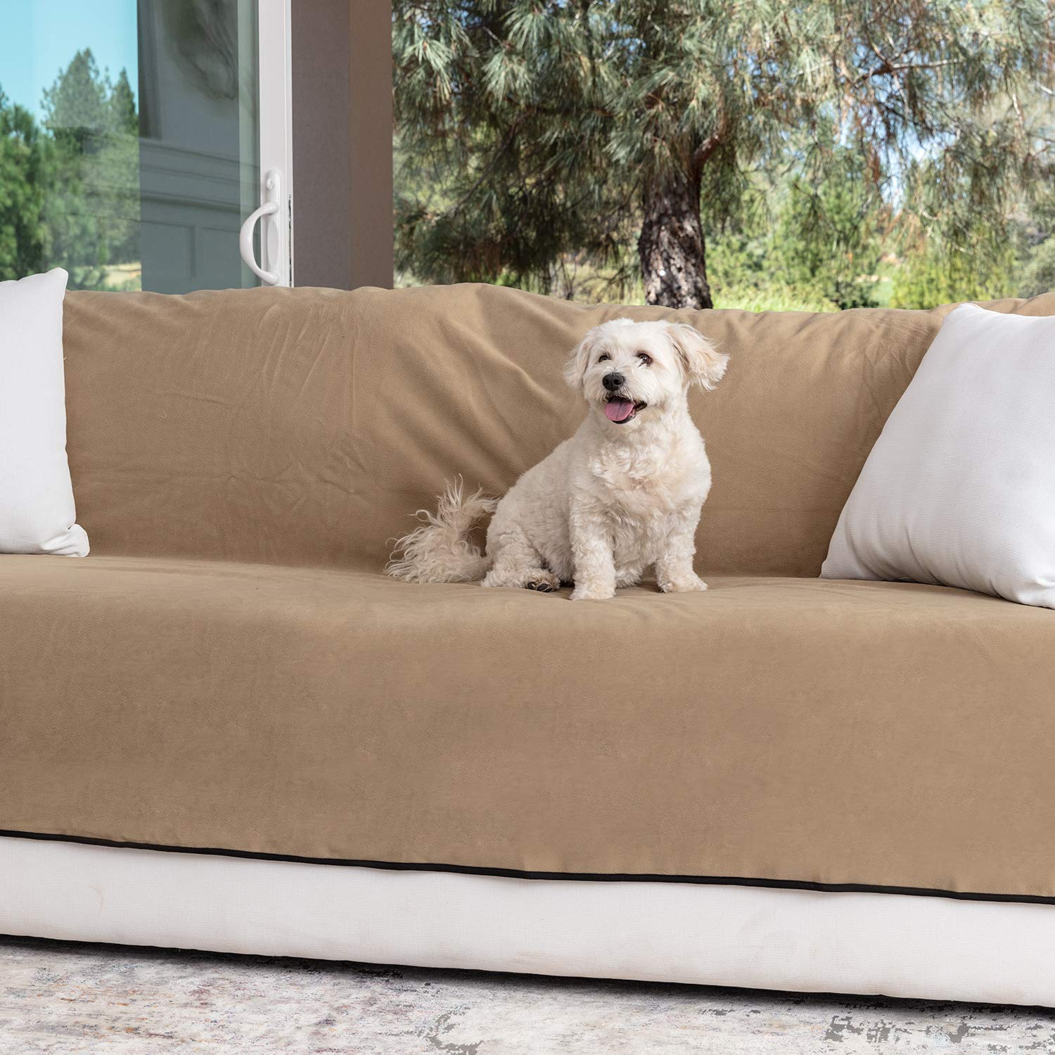 Callarome waterproof blanket pet-friendly use during playtime and messes.