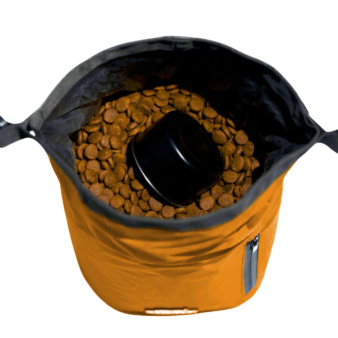 Callieco dog food travel bag attached D-ring for leashes and keys