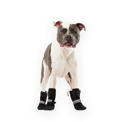 Canada Pooch dog winter boots provide paw protection in snowy conditions.