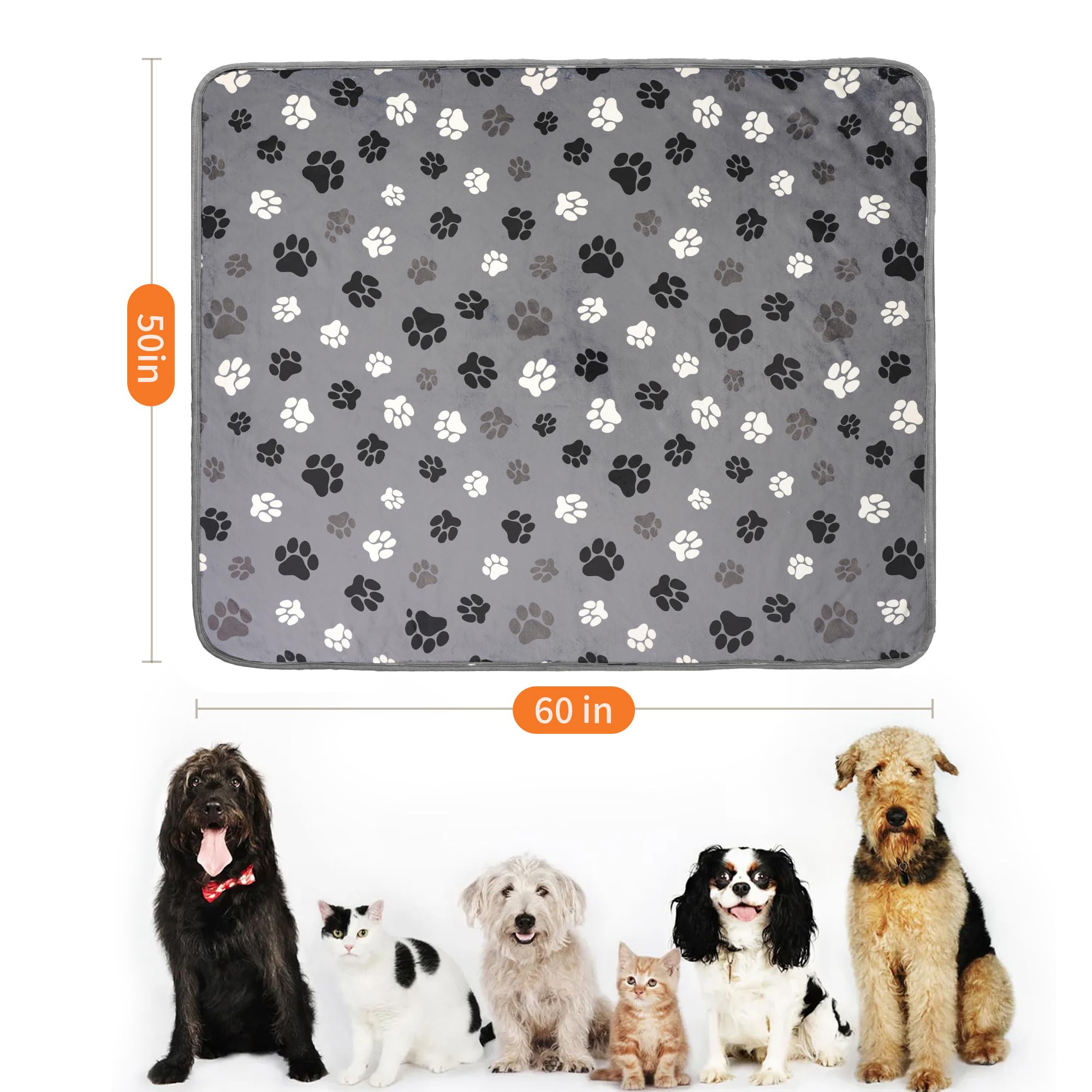 CAPT.SNOOZE blanket on car seat protects upholstery during travel