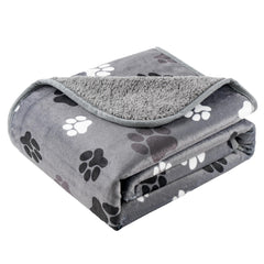 CAPT.SNOOZE waterproof blanket on sofa keeps furniture clean and cozy
