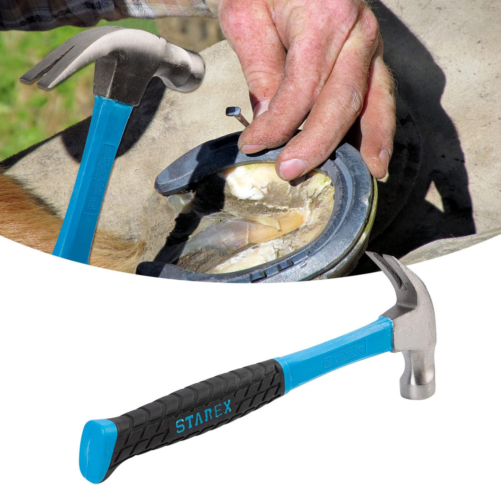 Capuca horseshoe brush image highlighting grooming accessories included in the kit.