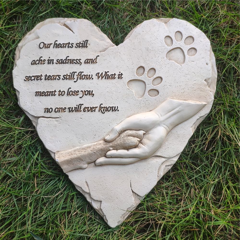 Carchistan Paw Prints and Hand Motif memorial showing compassionate tribute
