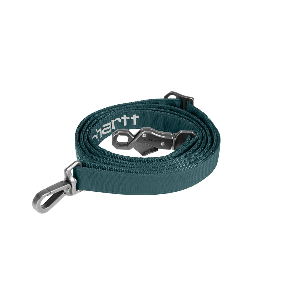 Carhartt Field Dog Leash with 600-denier fabric resists wear and odors