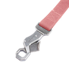 Carhartt Field Dog Leash reflective detailing boosts low-light visibility at dawn or dusk.
