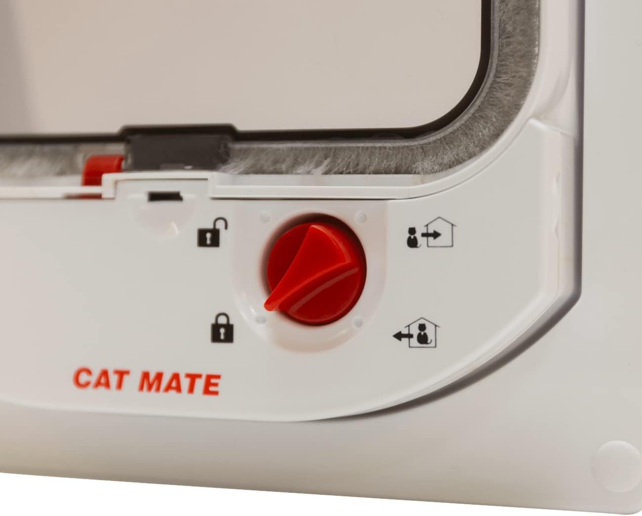 Cat Mate rainproof seal in action for weather resistance