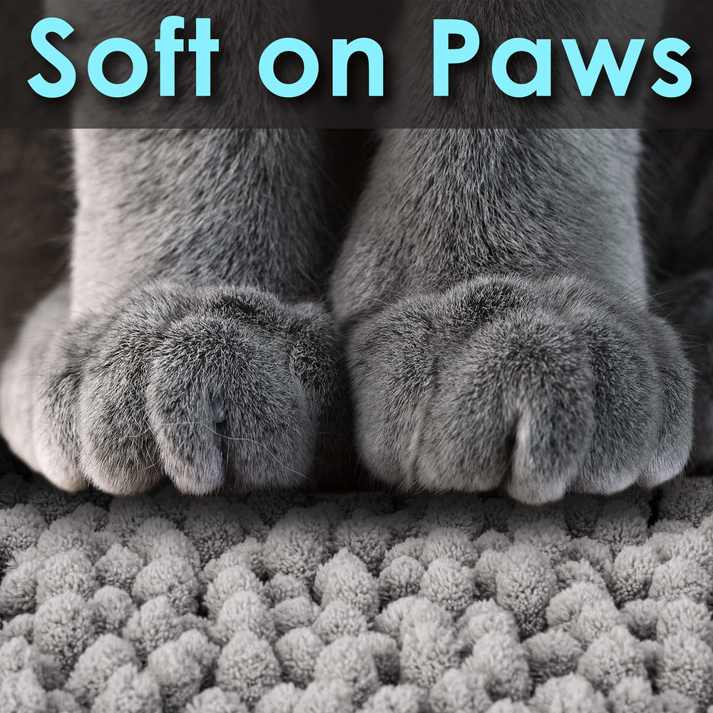 CatGuru Cat Litter Mat fold-and-clean design makes shaking out easy.