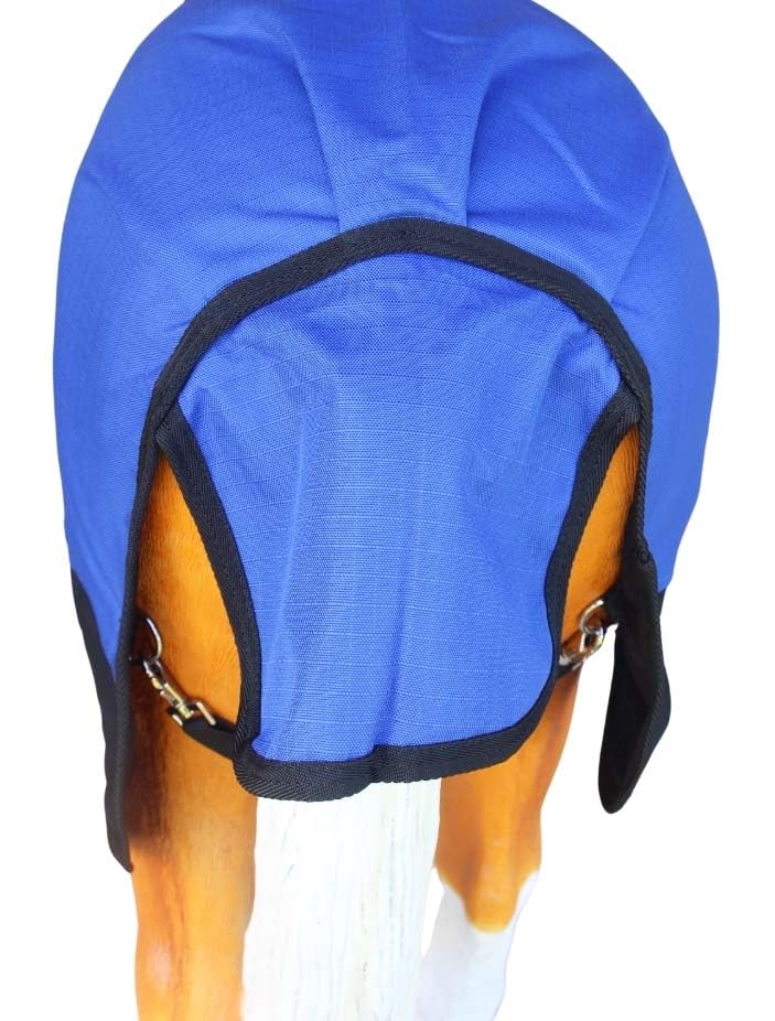 Challenger adjustable front closures and belly straps ensure secure growing fit