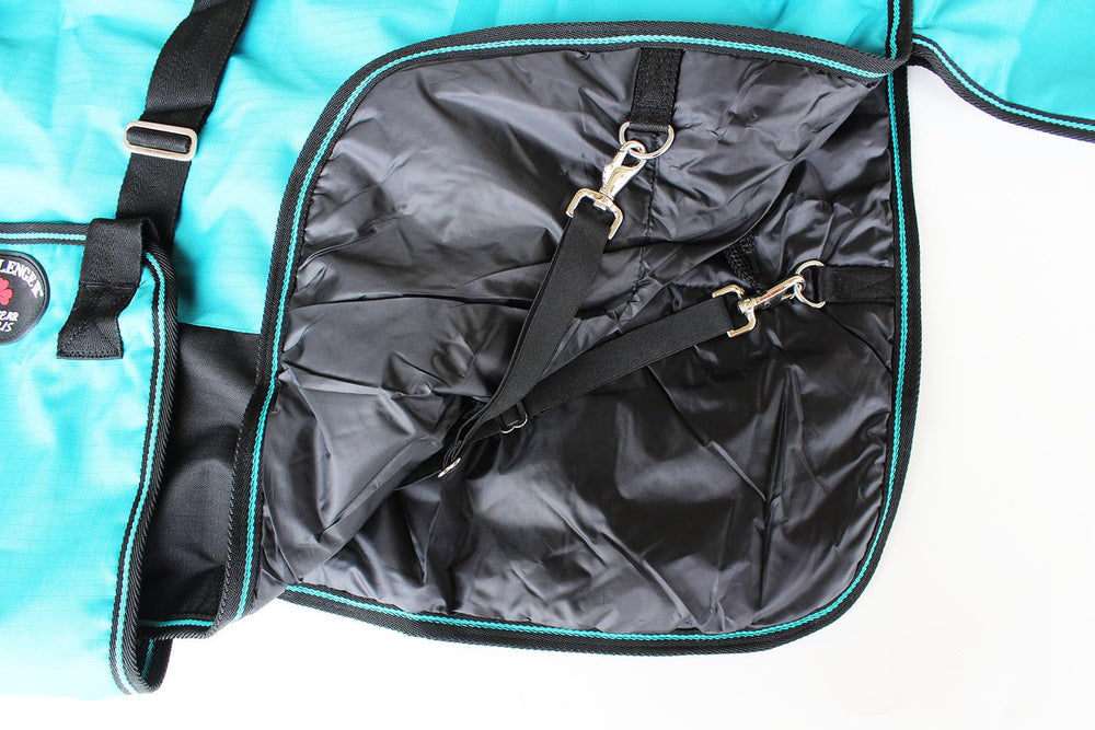 CHALLENGER breathable lining aids airflow and prevents overheating.
