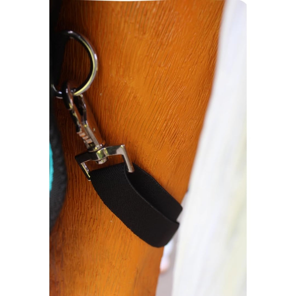 Challenger soft inner lining reduces rubbing for sensitive coats.