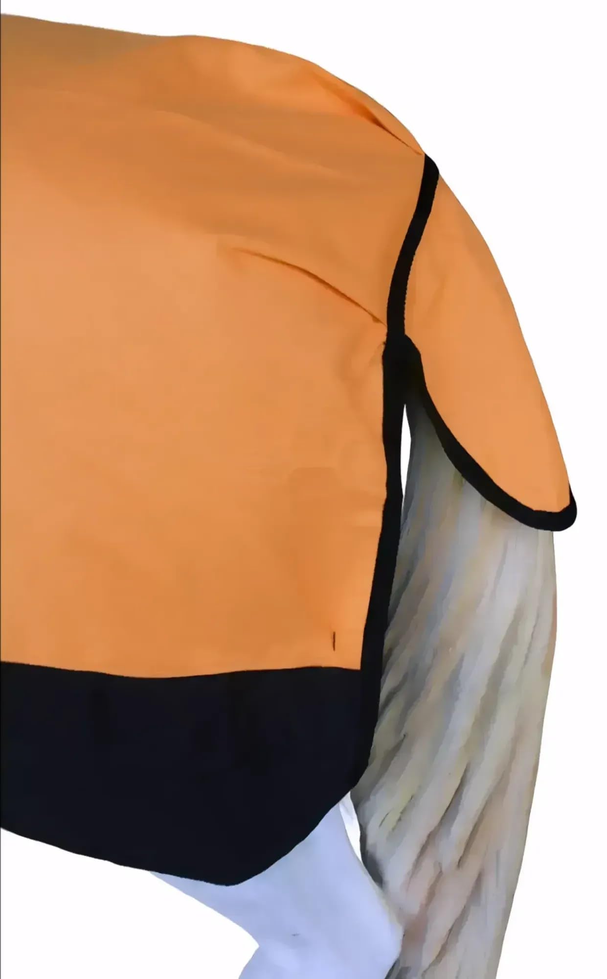 CHALLENGER blanket D-rings enable easy hood attachment for extra protection