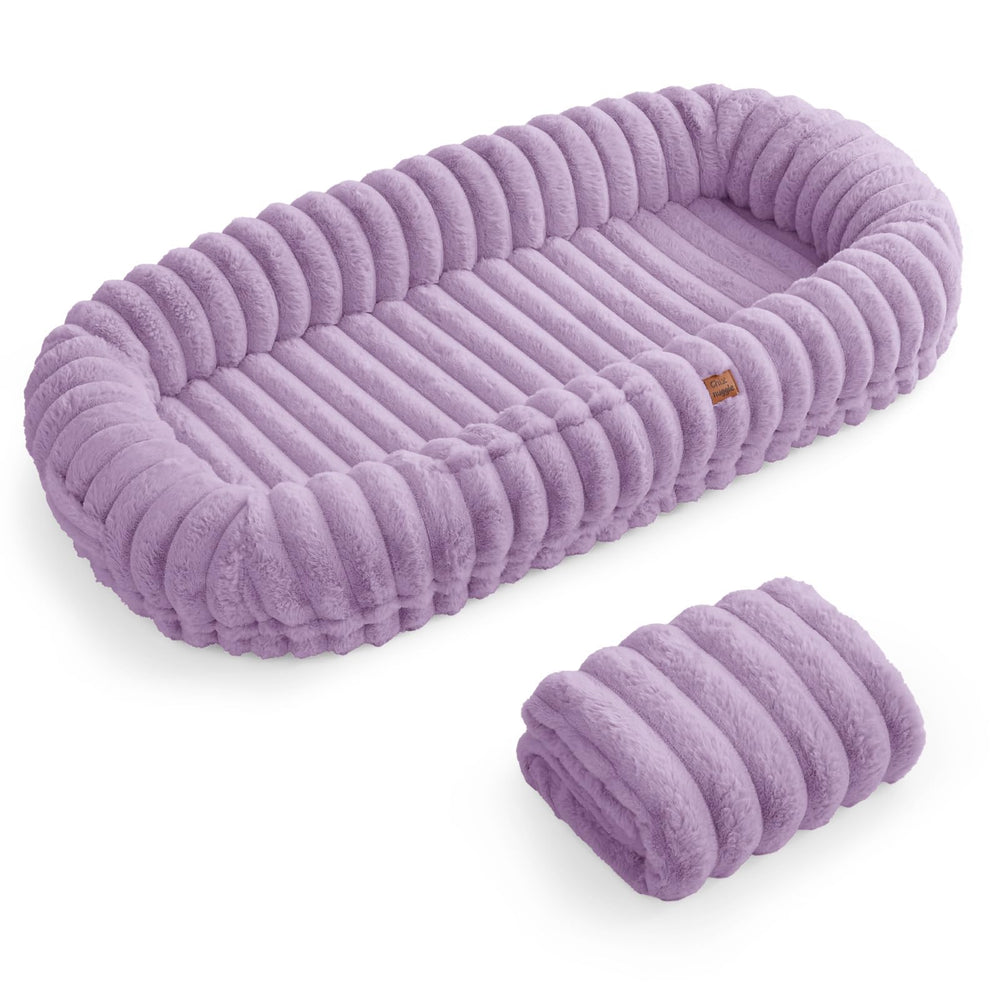 ChiXnuggle machine washable cover close-up for easy care
