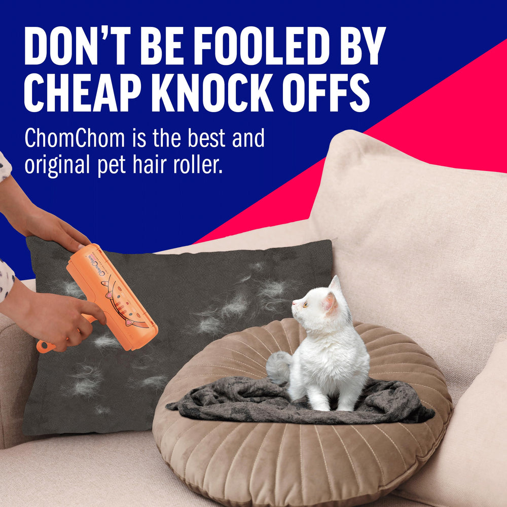 ChomChom Roller release button for fast disposal of collected fur