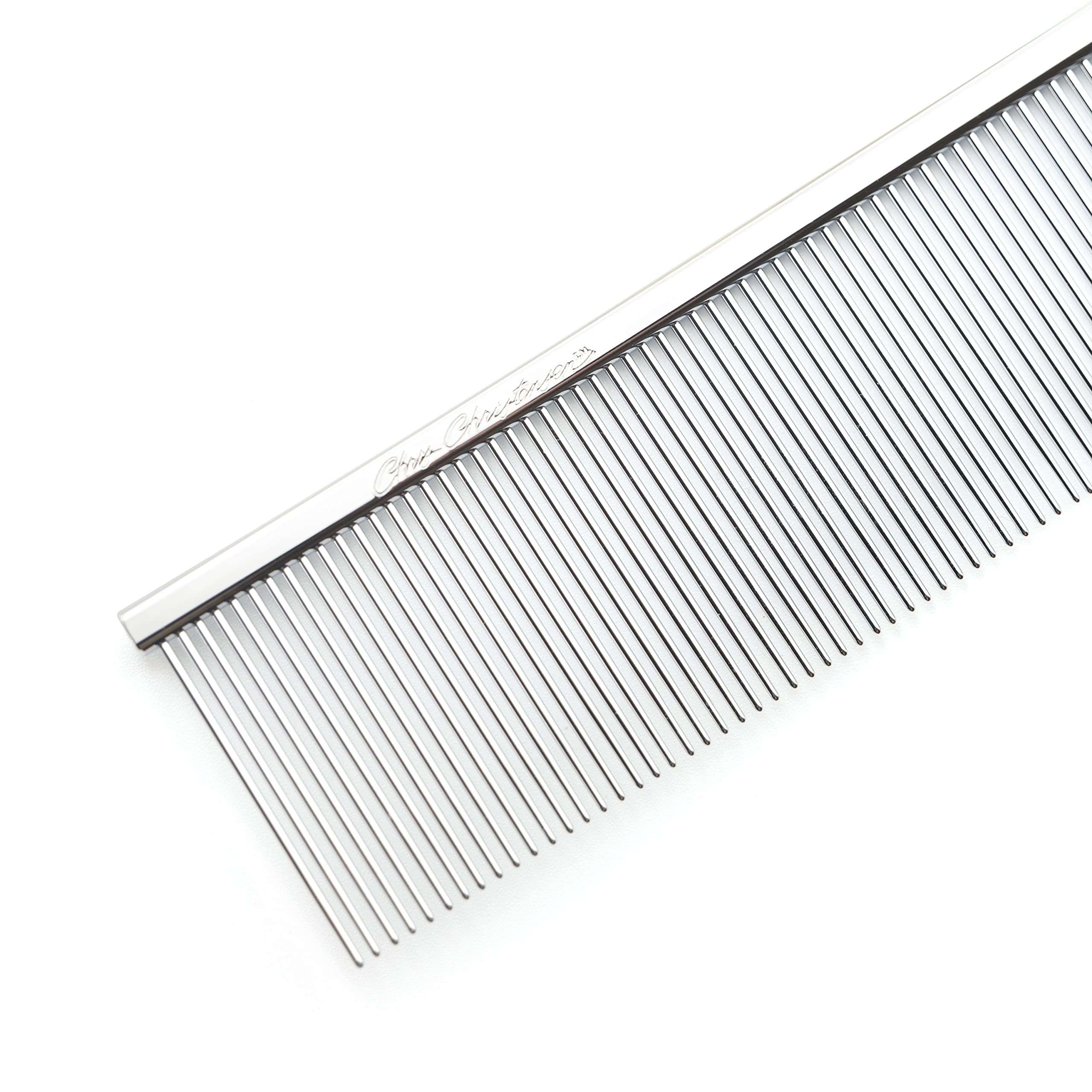 Rounded tips on Chris Christensen 504 Butter Comb reduce snagging during grooming
