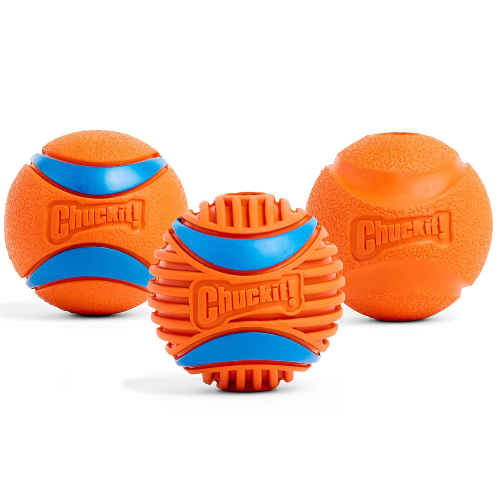 Chuckit durable rubber construction shows long-lasting performance for enthusiastic play.